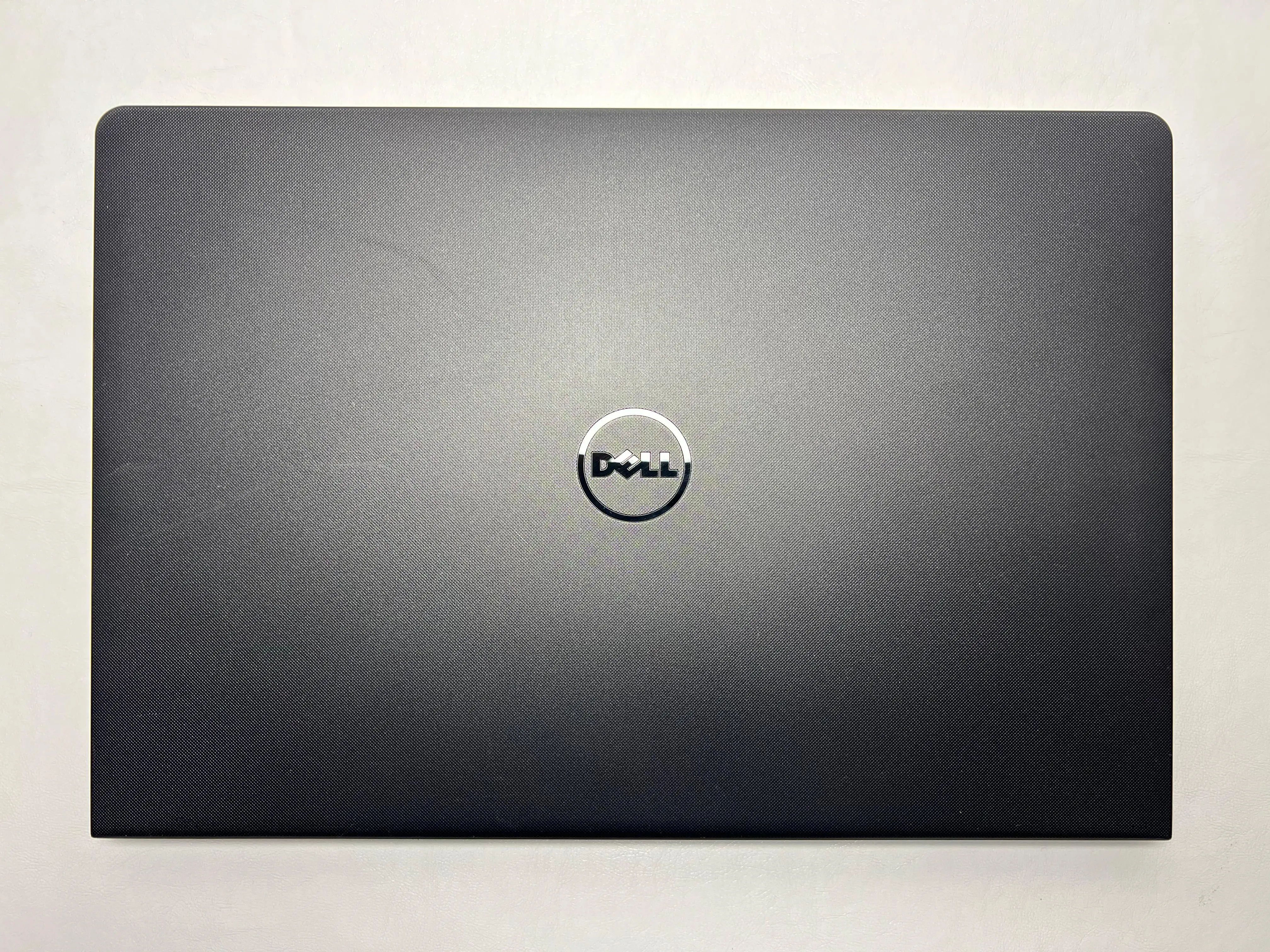 Dell Inspiron 15-3567 &mdash; şəkil 1