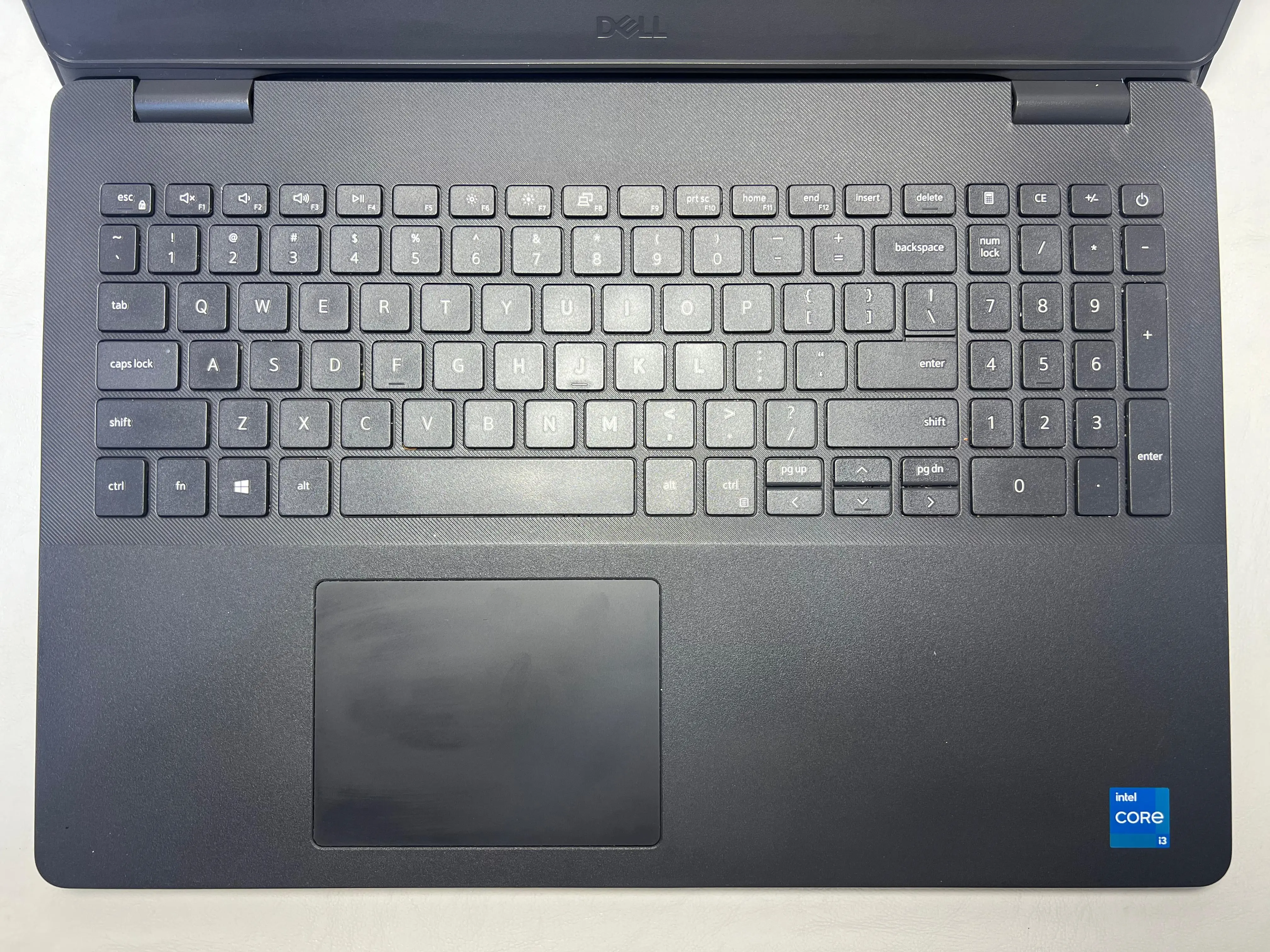 Dell Vostro 15 3500 &mdash; şəkil 1