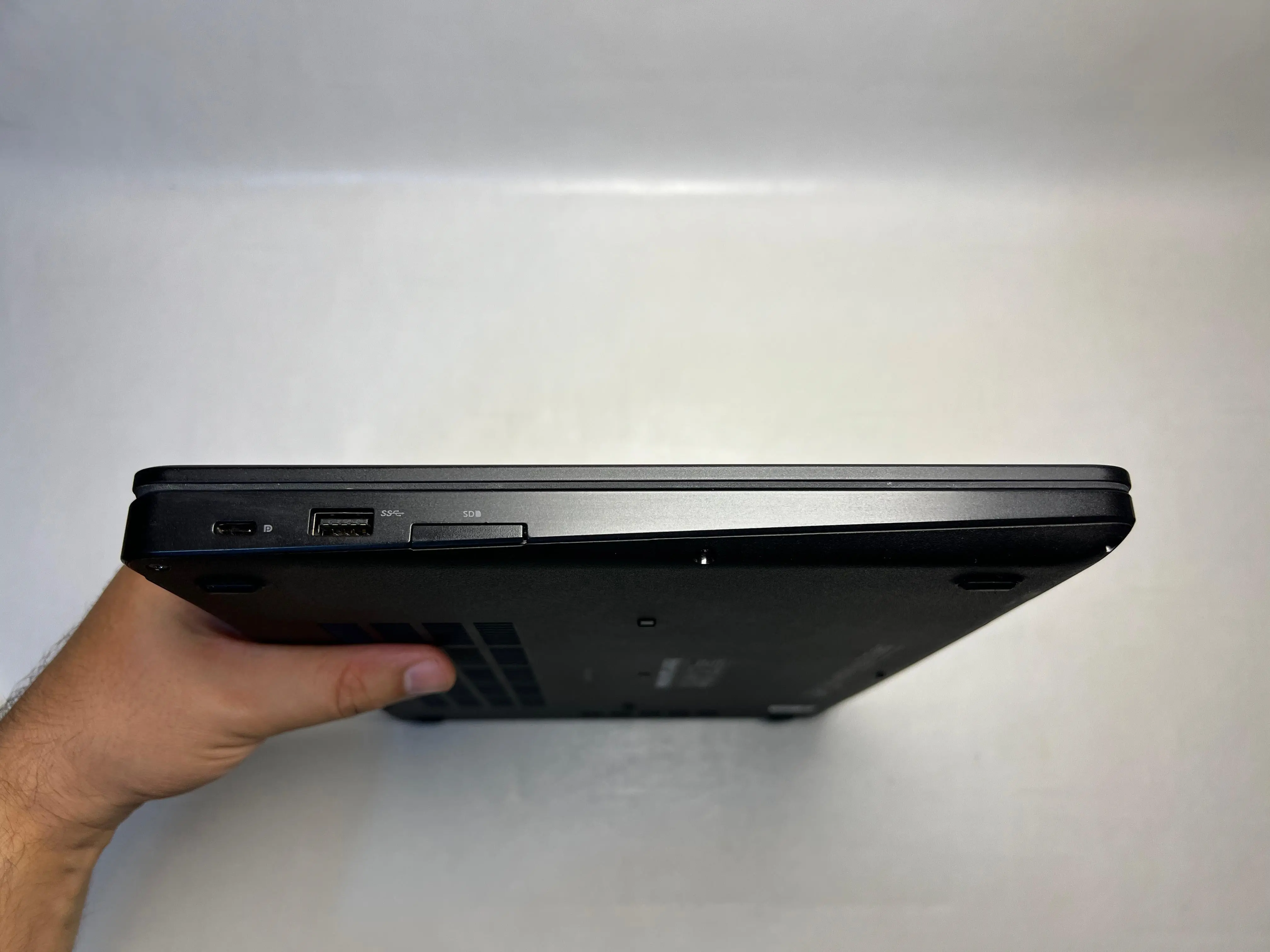 Dell  Latitude 5490 &mdash; şəkil 6