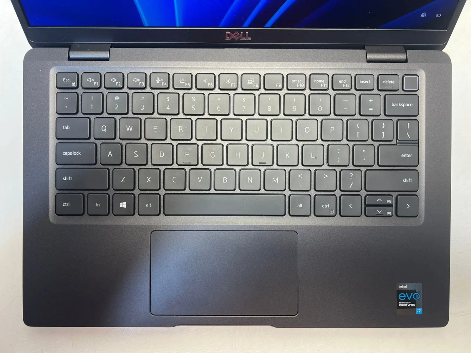 Dell Latitude 7320 — şəkil 1