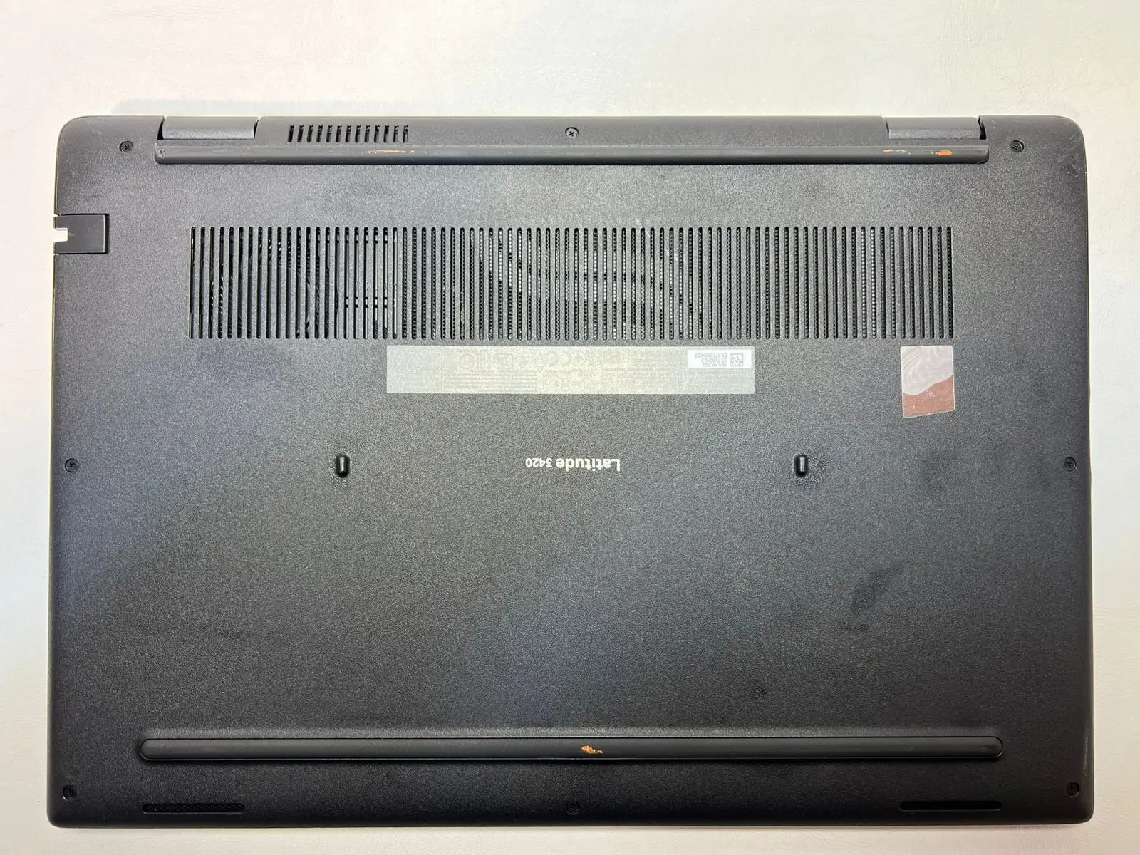 Dell Latitude 3420 — şəkil 3