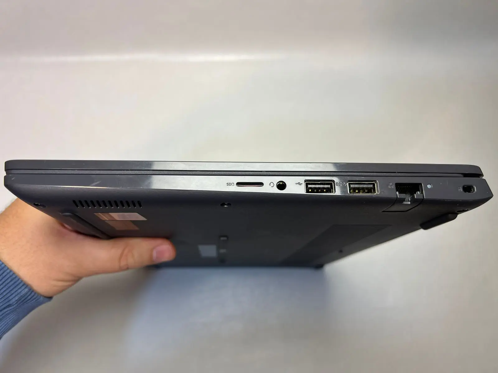 DELL Latitude 3410 — şəkil 3