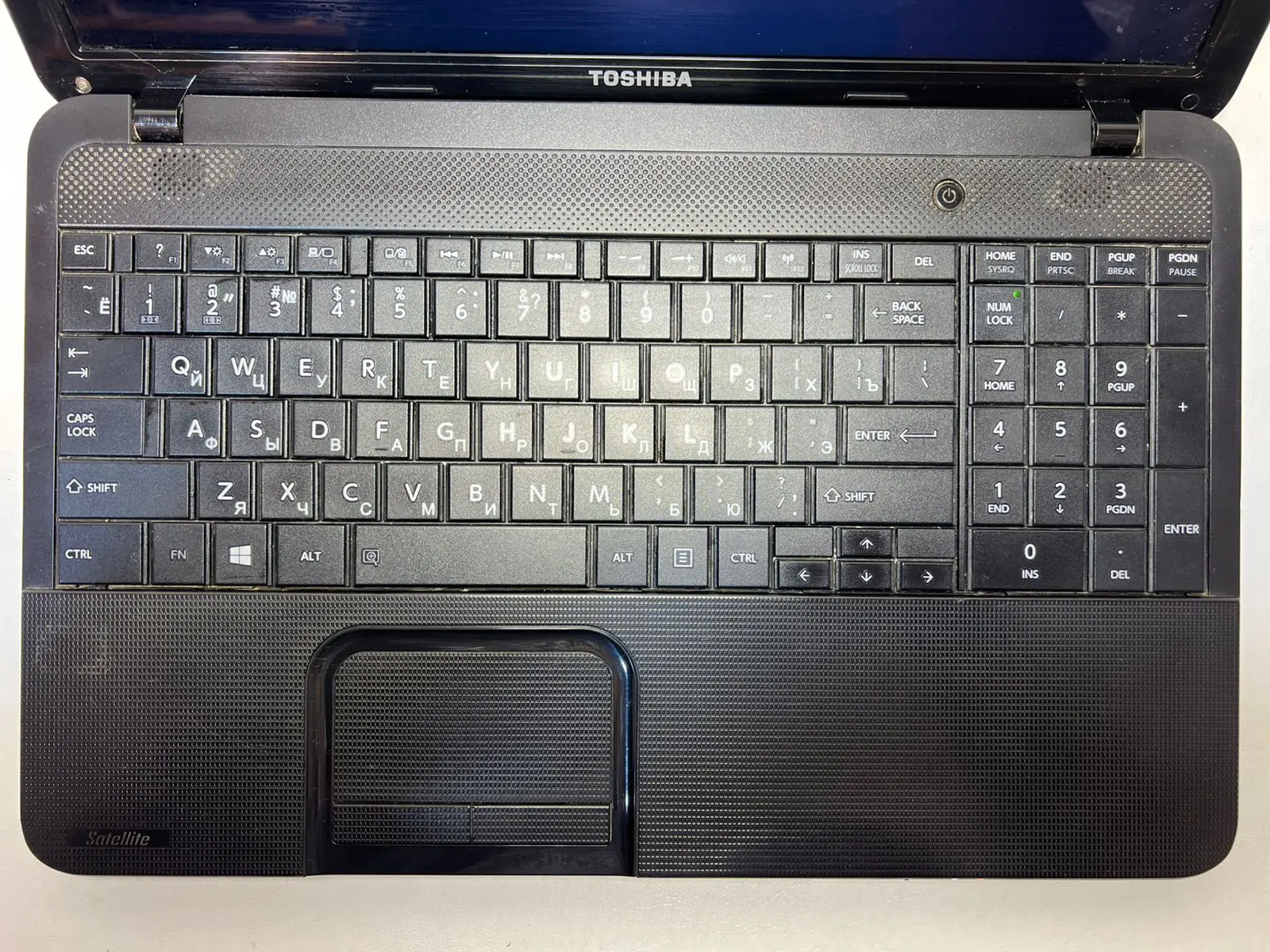 Toshiba Satellite C850-C072 — şəkil 3