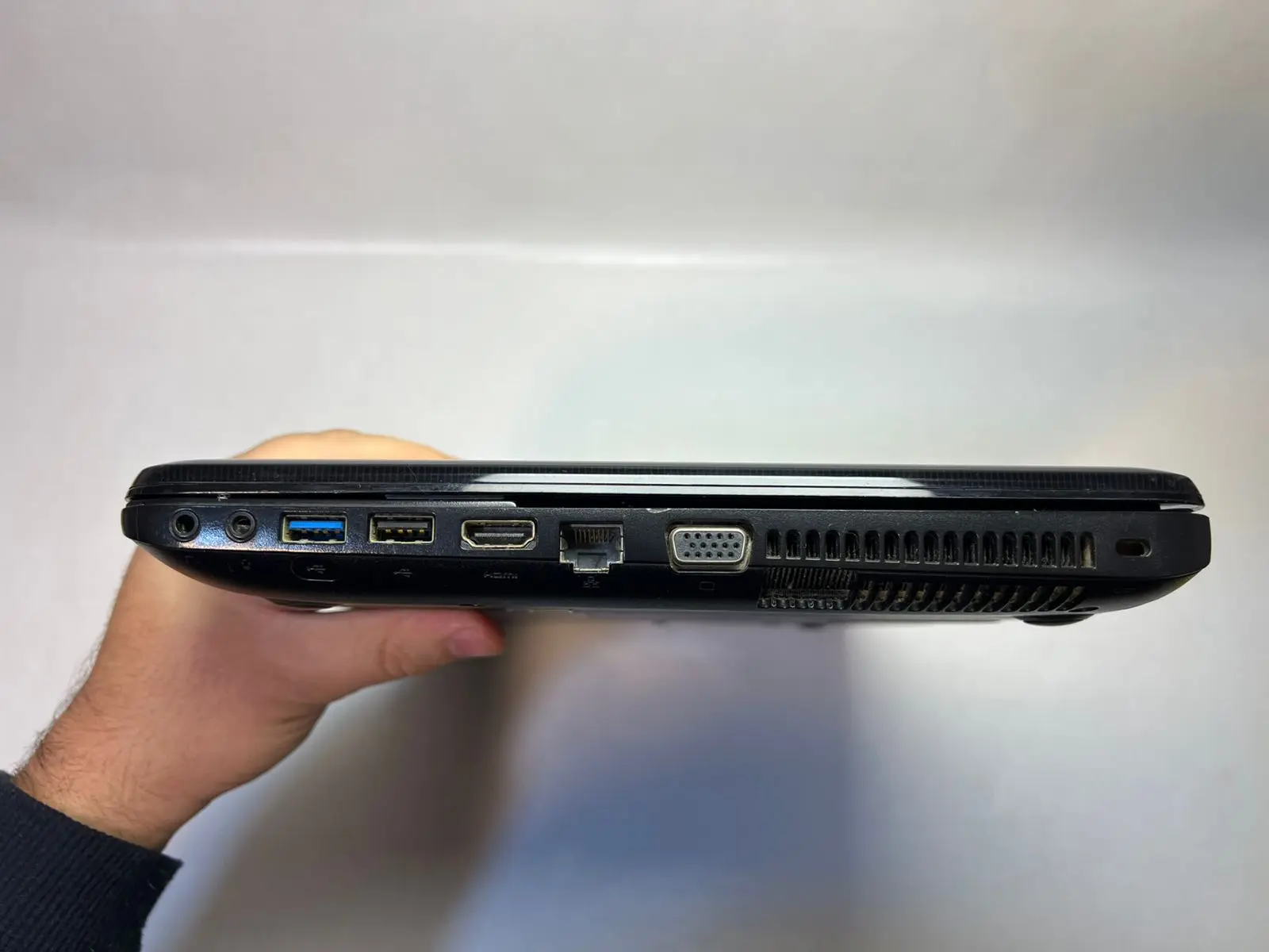 Toshiba Satellite C850-C072 — şəkil 5