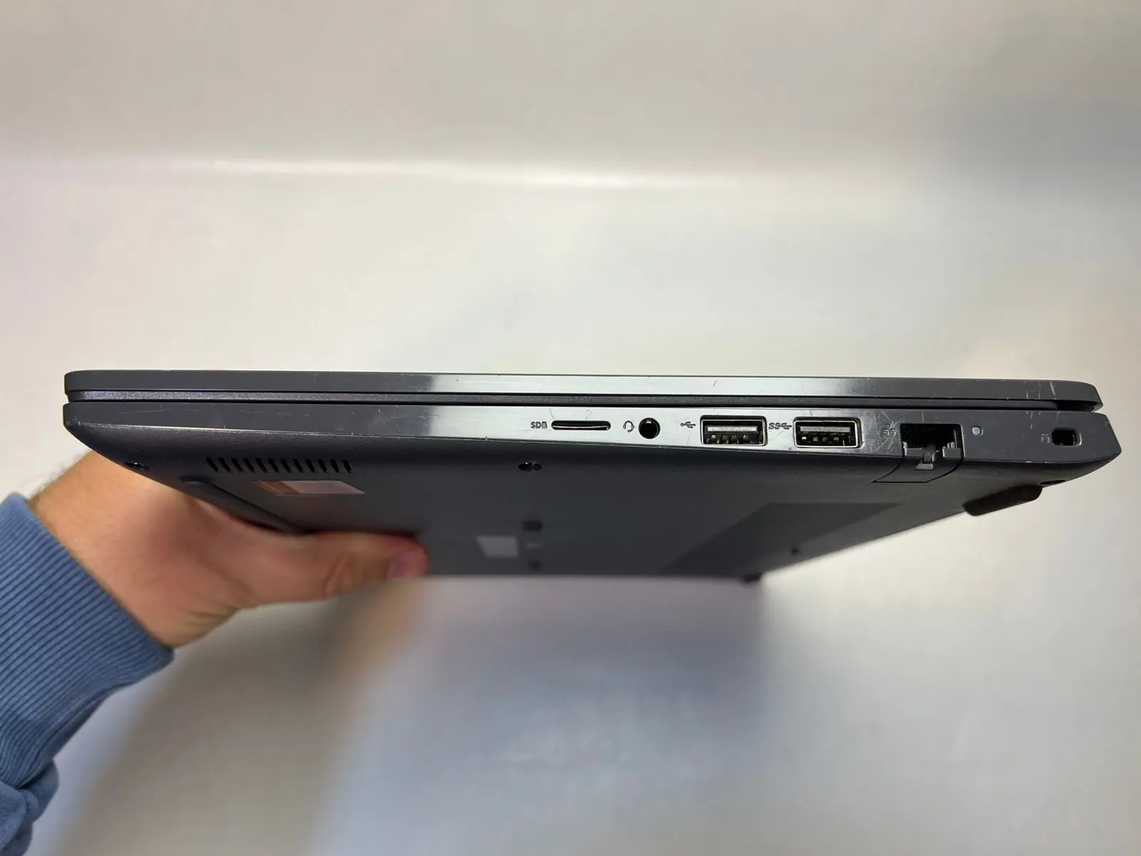 Dell Latitude 3410 — şəkil 5