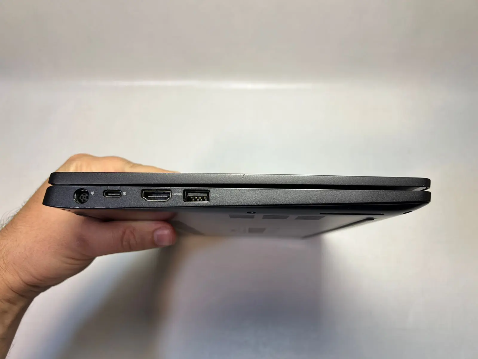 Dell Latitude 5300 2-in-1 — şəkil 5