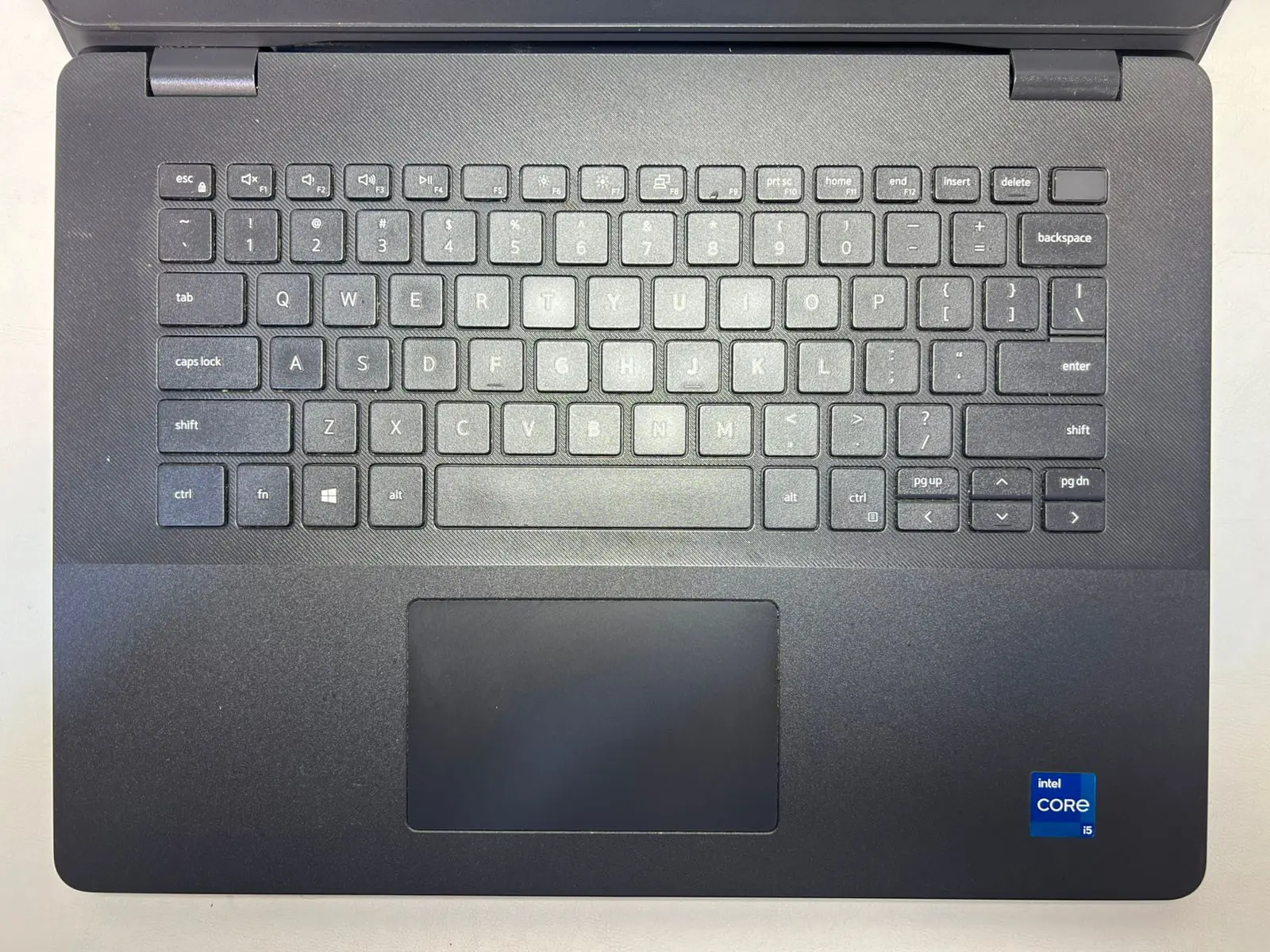 Dell Vostro 3400 &mdash; şəkil 1
