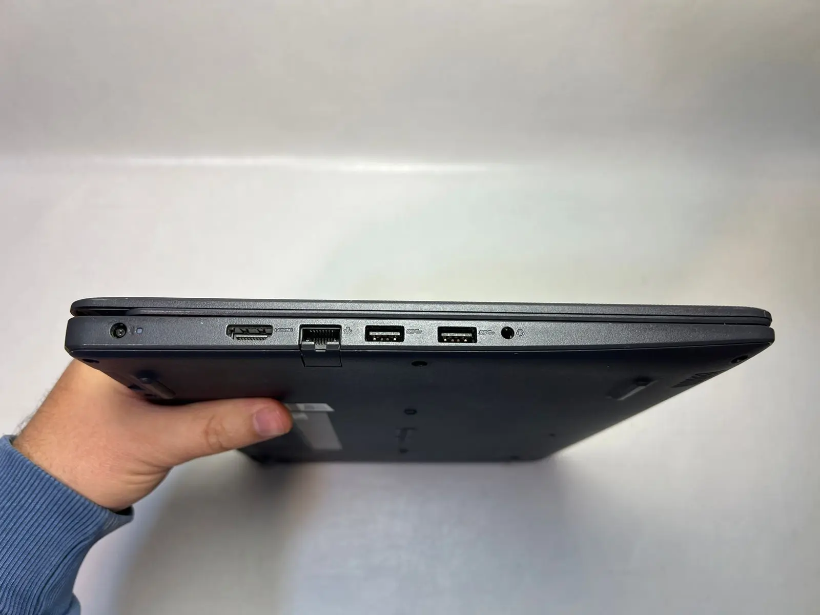 Dell Vostro 3400 &mdash; şəkil 4