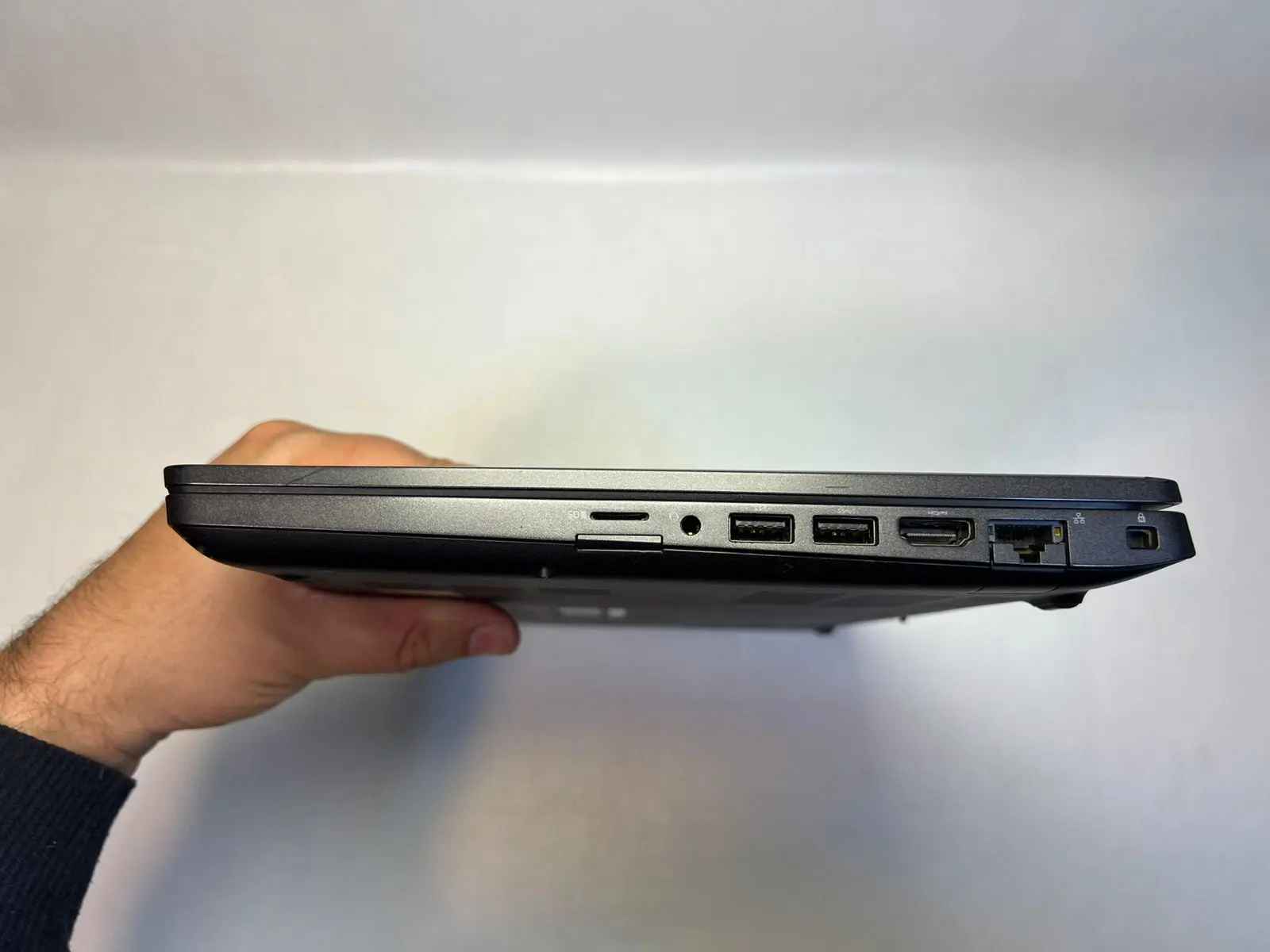 Dell Latitude 5401 — şəkil 4