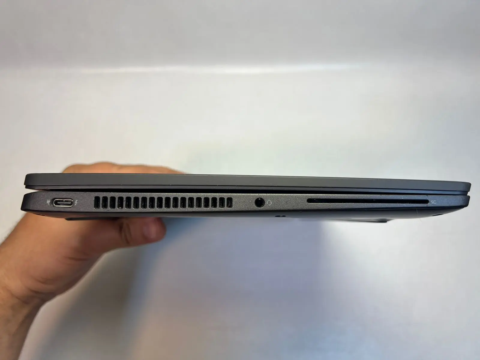 Dell Latityude 7420 &mdash; şəkil 4