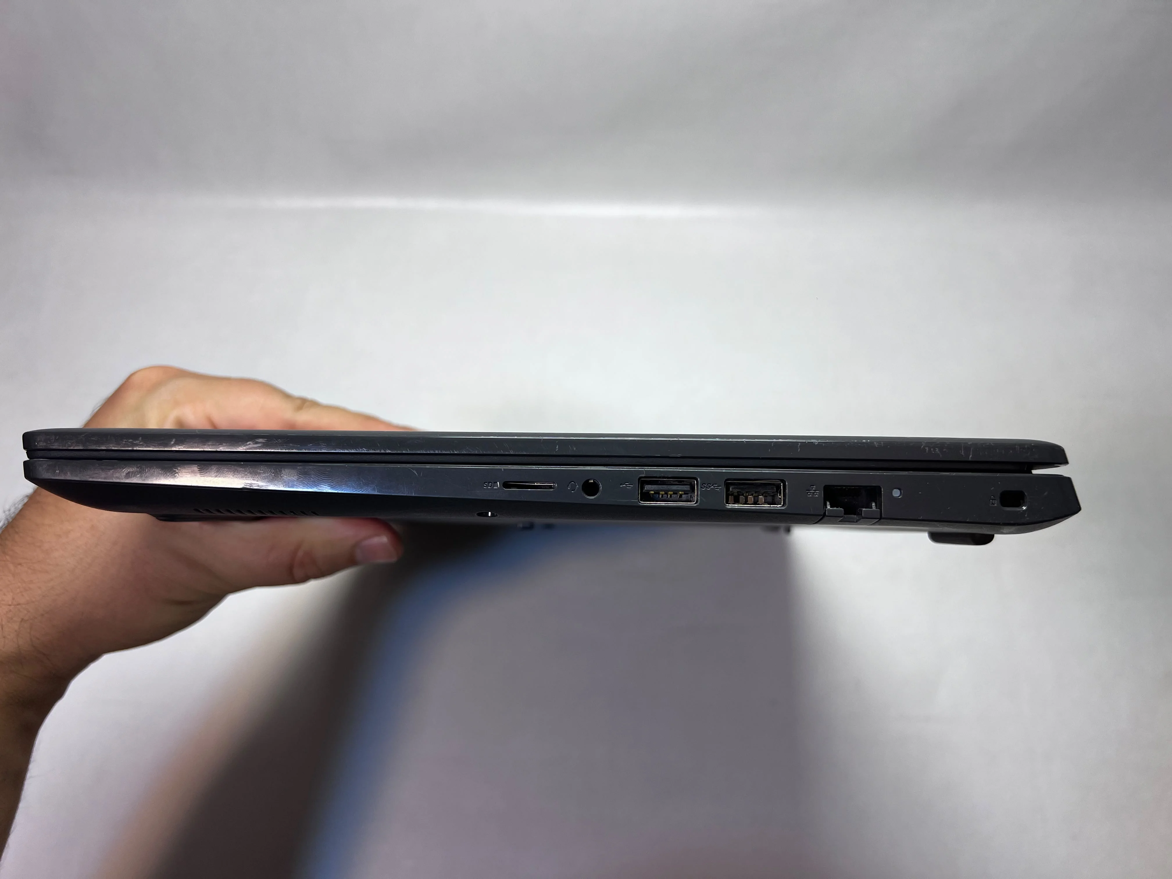 Dell Latitude 3510 &mdash; şəkil 4